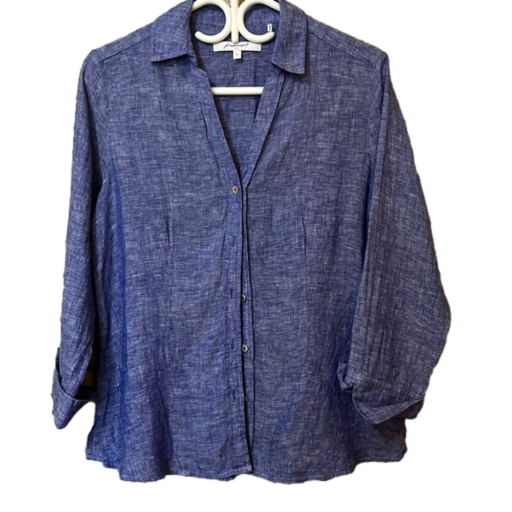Foxcroft blue chambray linen button down size small